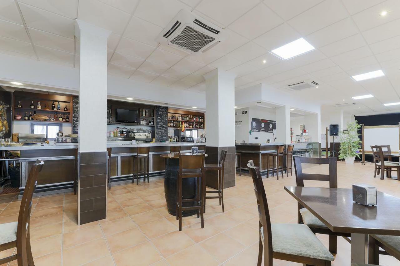 Hotel Restaurante Moya 莫内斯特里奥 外观 照片